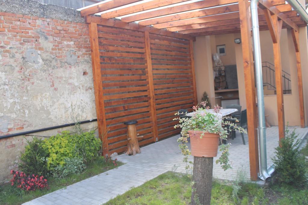 Apartmany Pri Auparku Piest'any Exterior photo